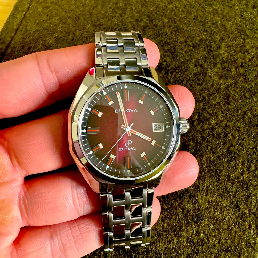 Bulova Classic Jet Star - Red/Like New